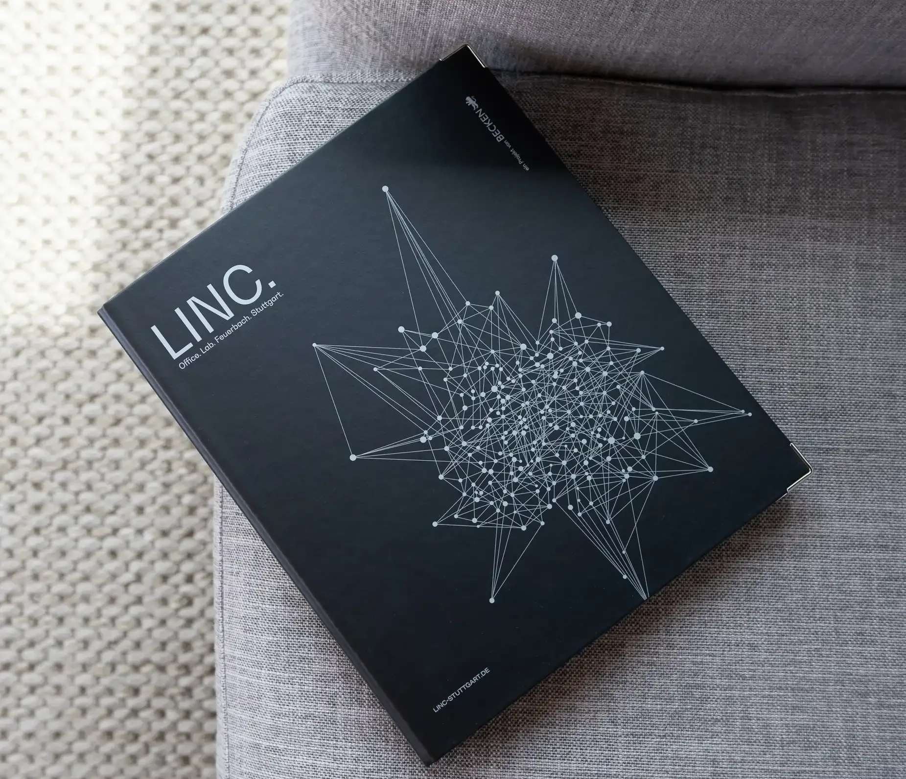 LINC. Office. Lab. Feuerbach. Stuttgart. Broschüre im Schuber